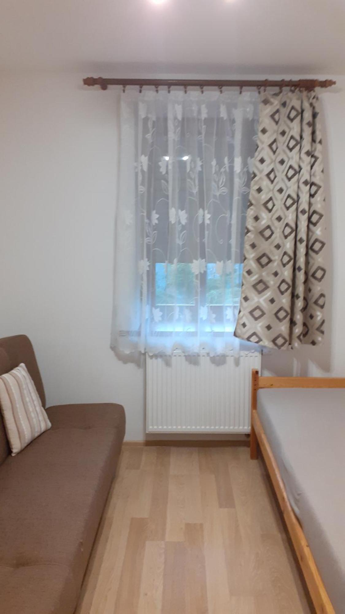 Energy House Apartment Jaslo  Bagian luar foto