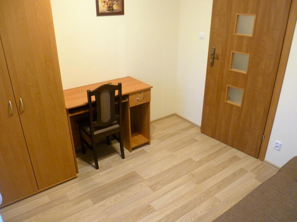 Energy House Apartment Jaslo  Bagian luar foto